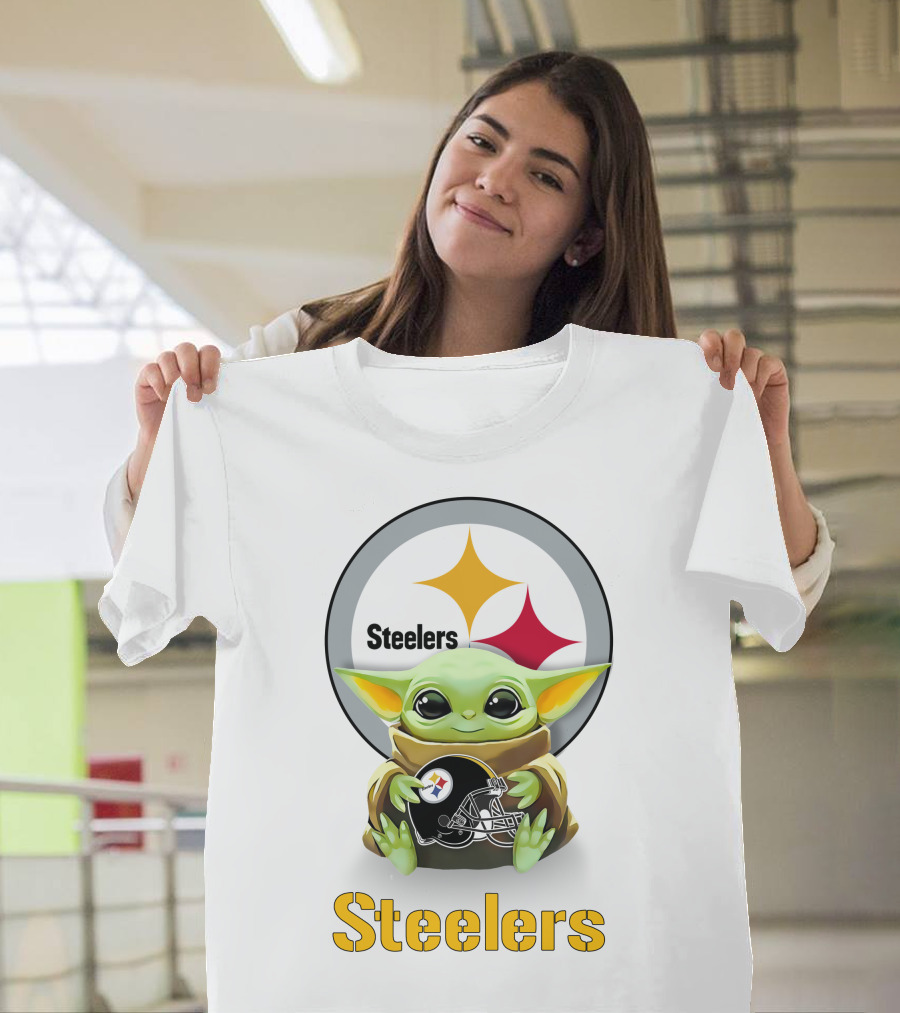 Baby Yoda Hugging Steelers Helmet with Pittsburgh Steelers T-Shirt