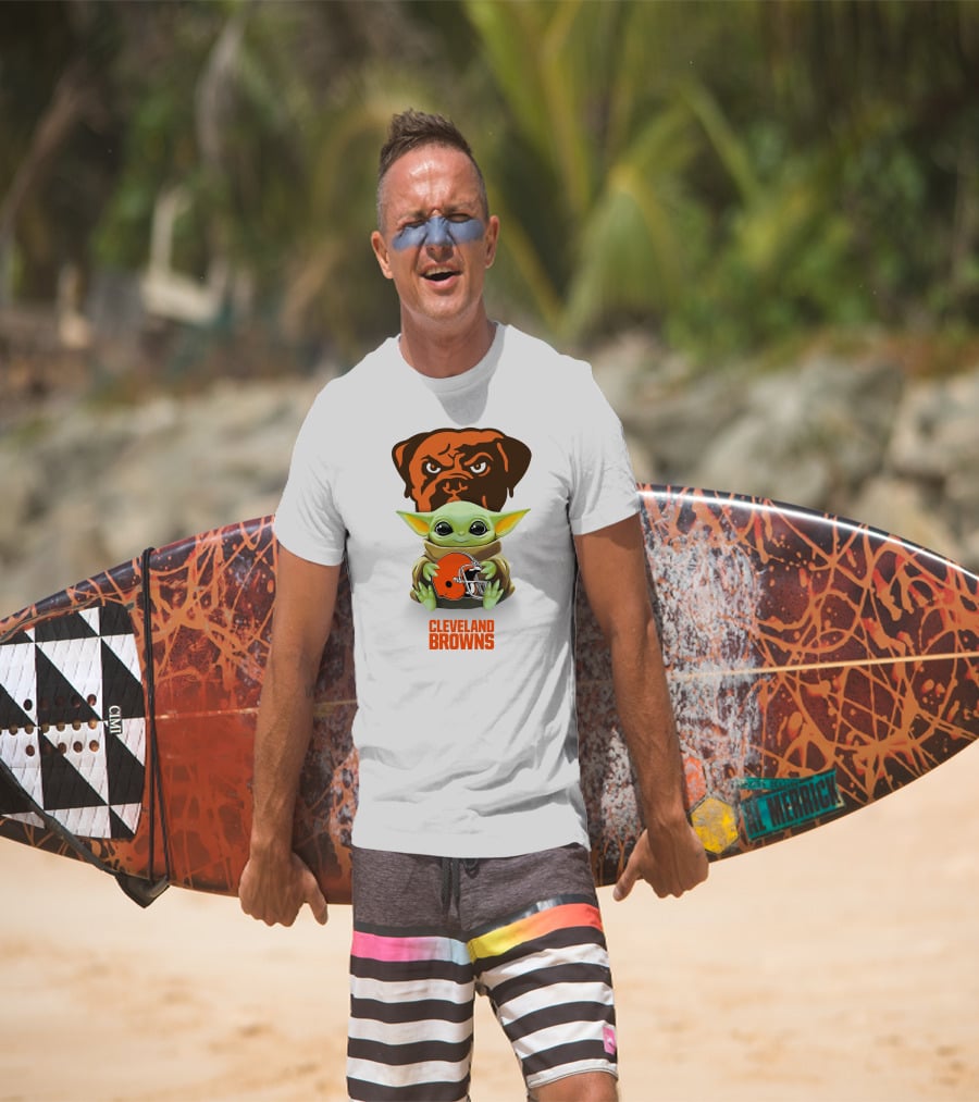 Grogu Holding Cleveland Browns Helmet With Brown Dog T-Shirt