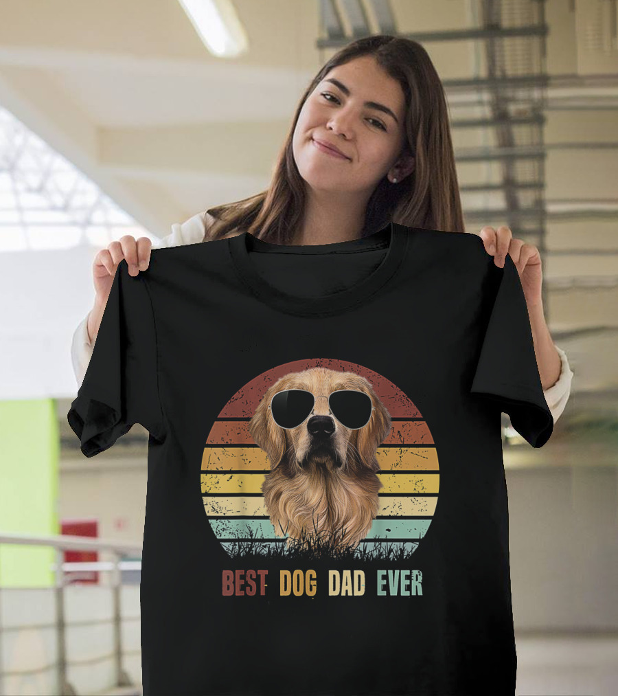 Golden Retriever With Sunglasses Best Dog Dad Ever Vintage Stripes T-Shirt