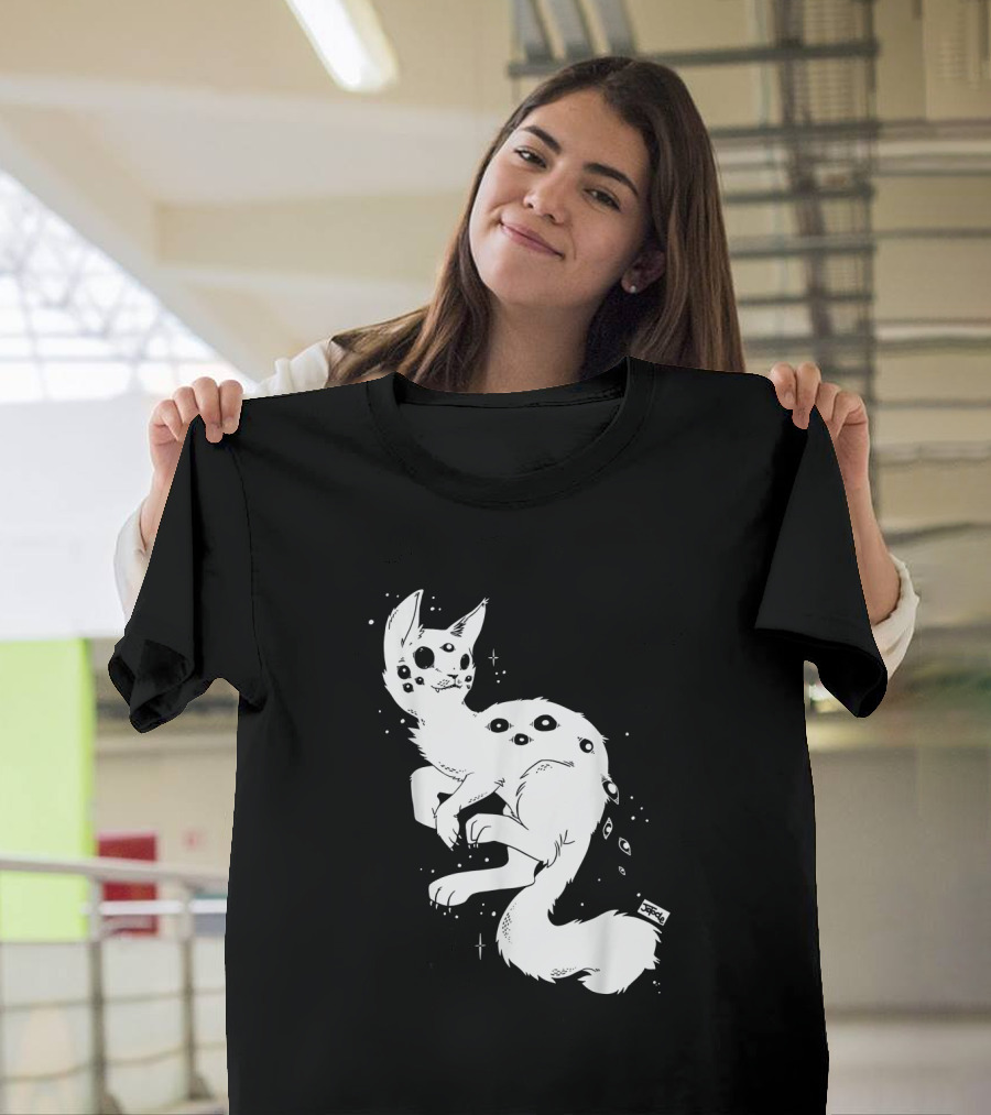 Creepy Cat Multi-Eyed Kawaii Kitty With Stars T-Shirt