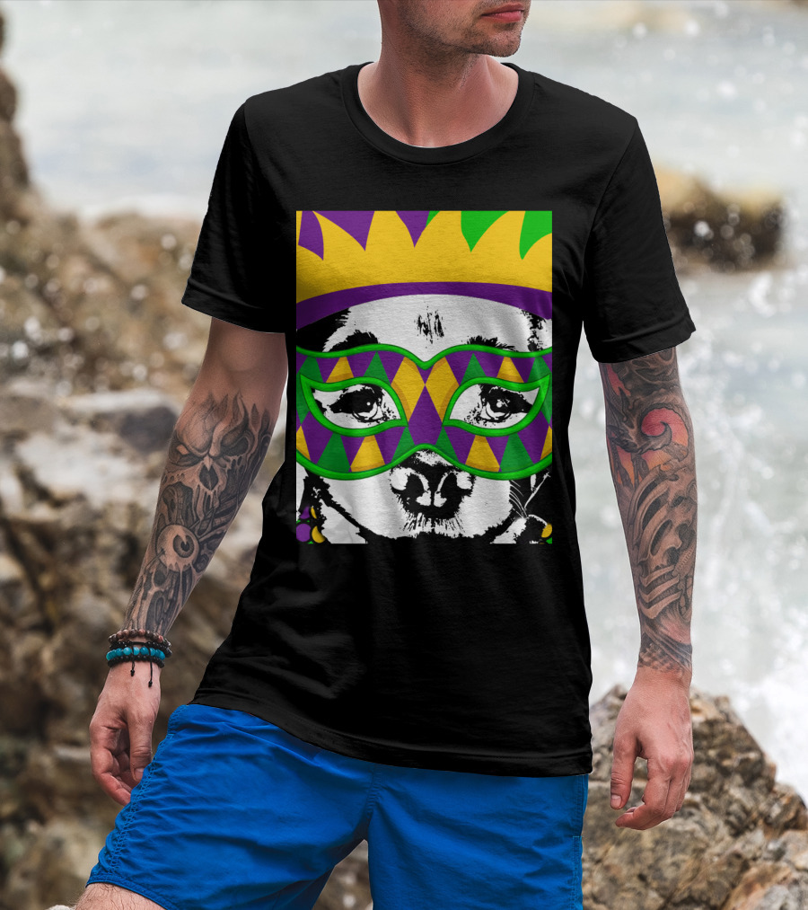 Mardi Gras Golden Retriever Dog Mask And Crown Colorful T-Shirt