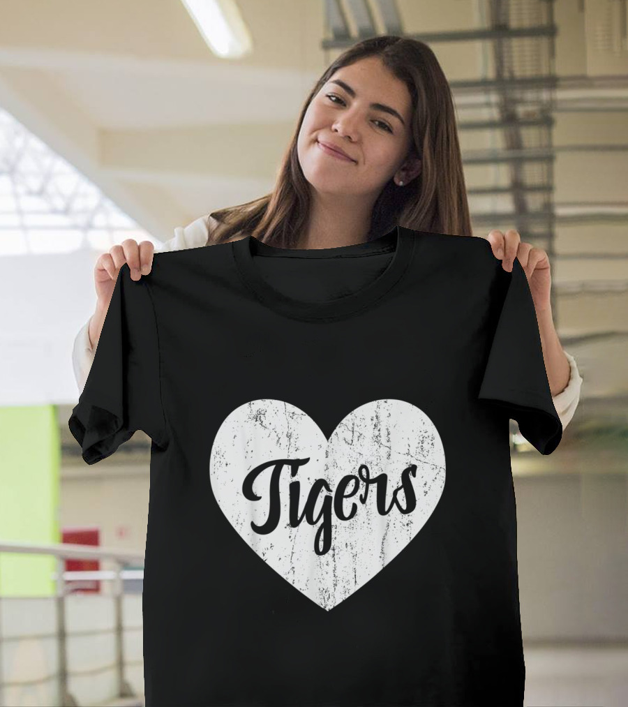 Tigers School Team Spirit Cute Heart Mascot Fan T-Shirt