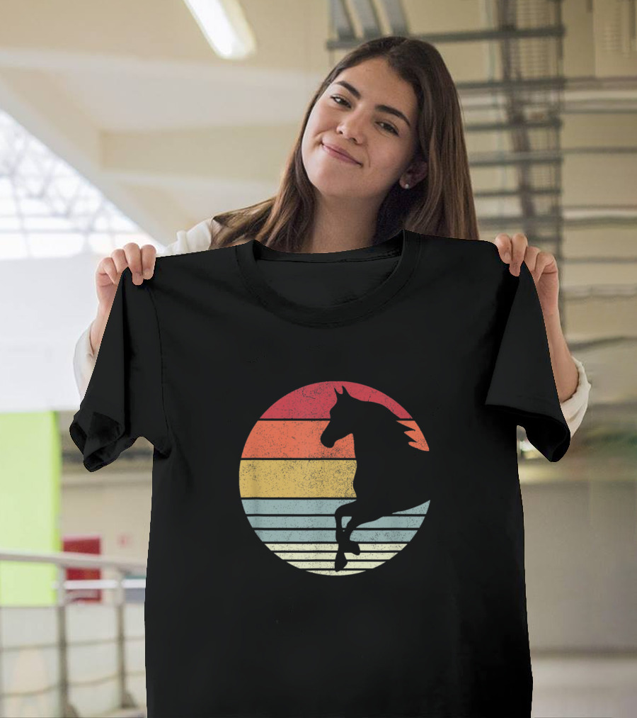 Vintage Riding Horses Retro Sunset T-Shirt