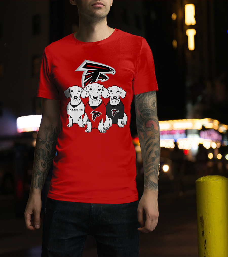 Atlanta Falcons With Dachshund  T-Shirt