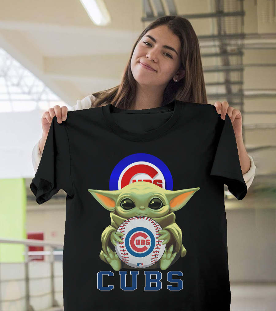 Cubs Baseball Star Wars Yoda Holding Mlb T-Shirt