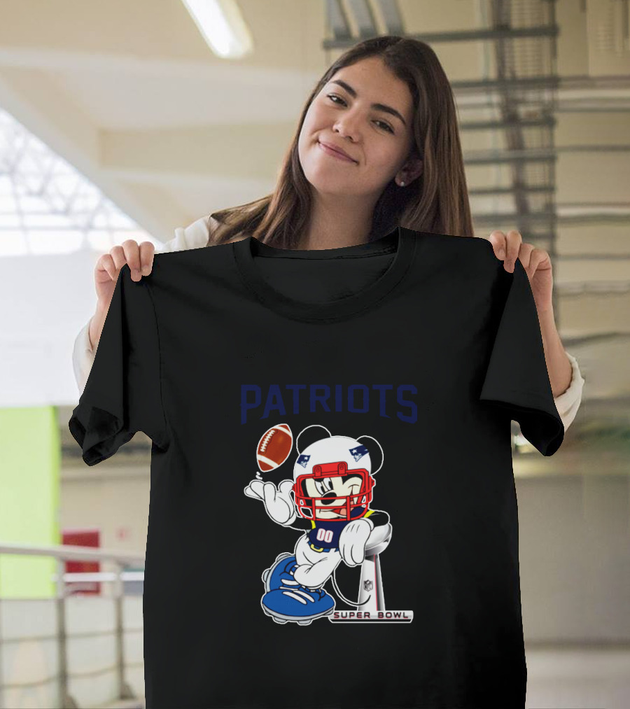 Patriots Super Bowl Mickey Mouse Nfl Football T-Shirt