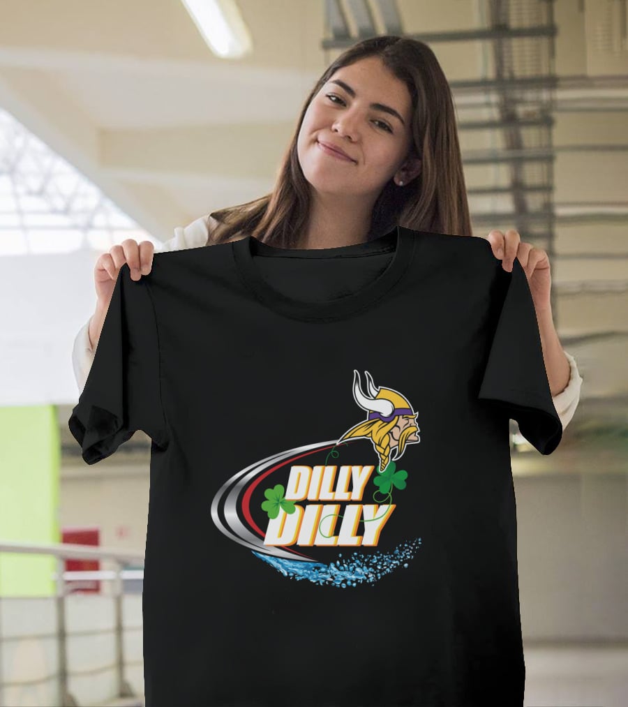 Dilly Dilly Minnesota Vikings Logo With Shamrocks And Water Splash T-Shirt