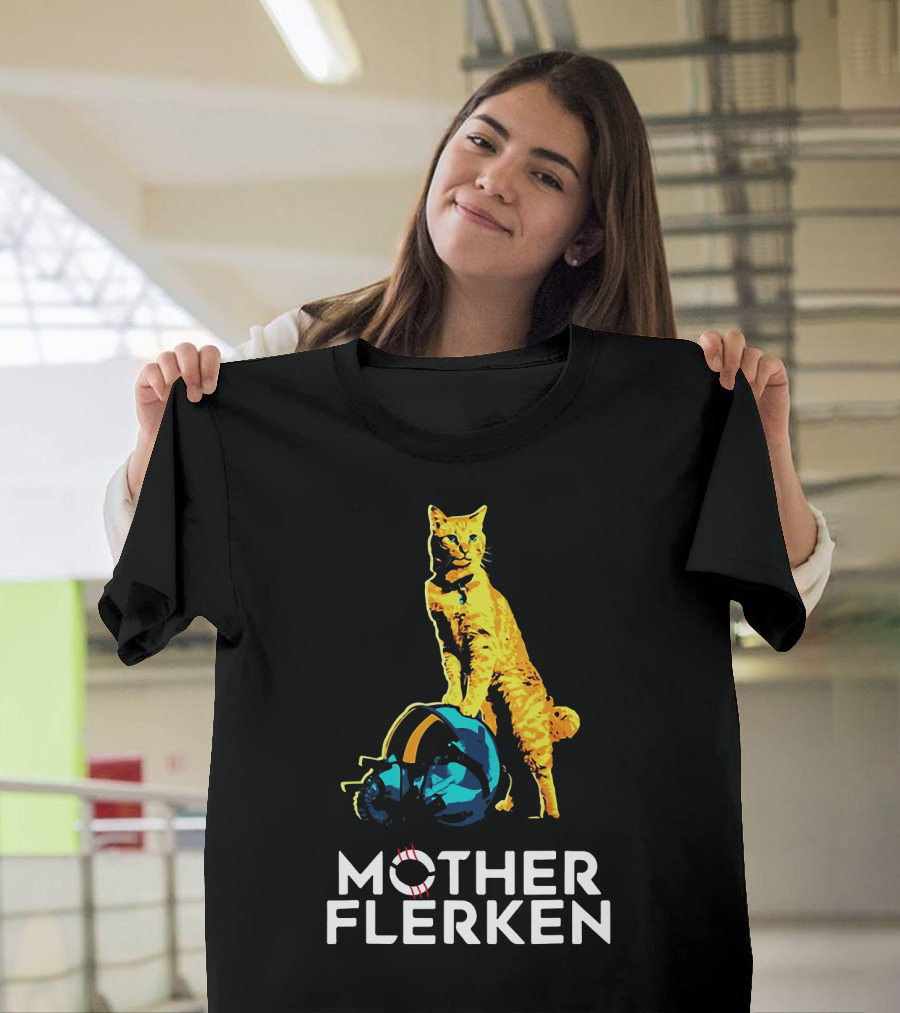Mother Flerken Cat with Goose Helmet Marvel Fan T-Shirt
