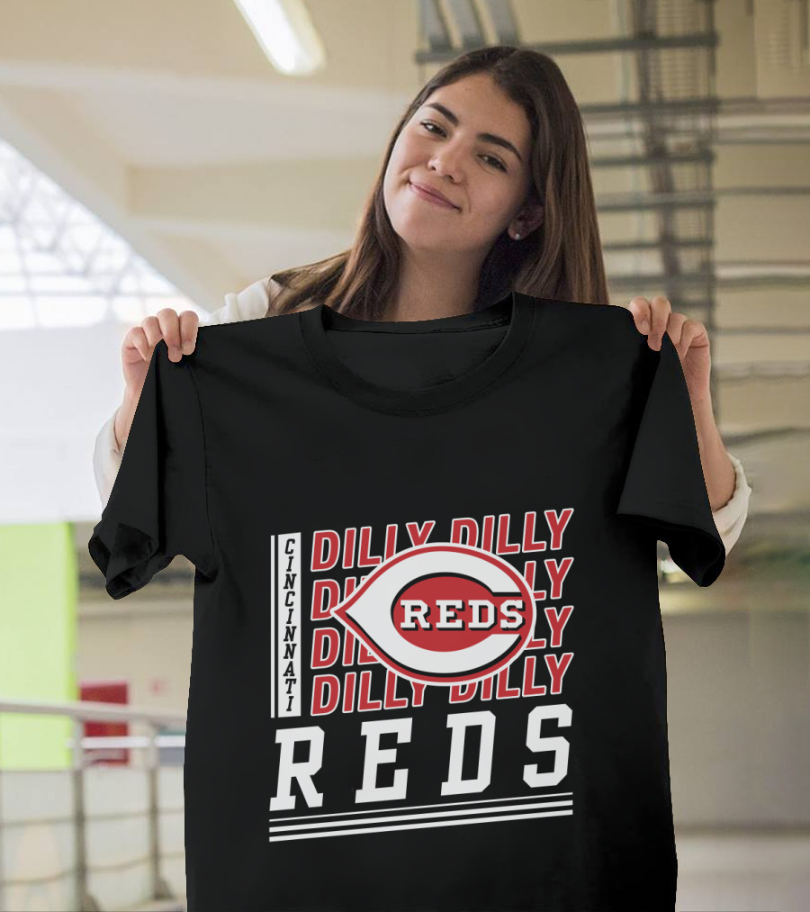 Cincinnati Reds Dilly Dilly Reds Fans Baseball T-Shirt