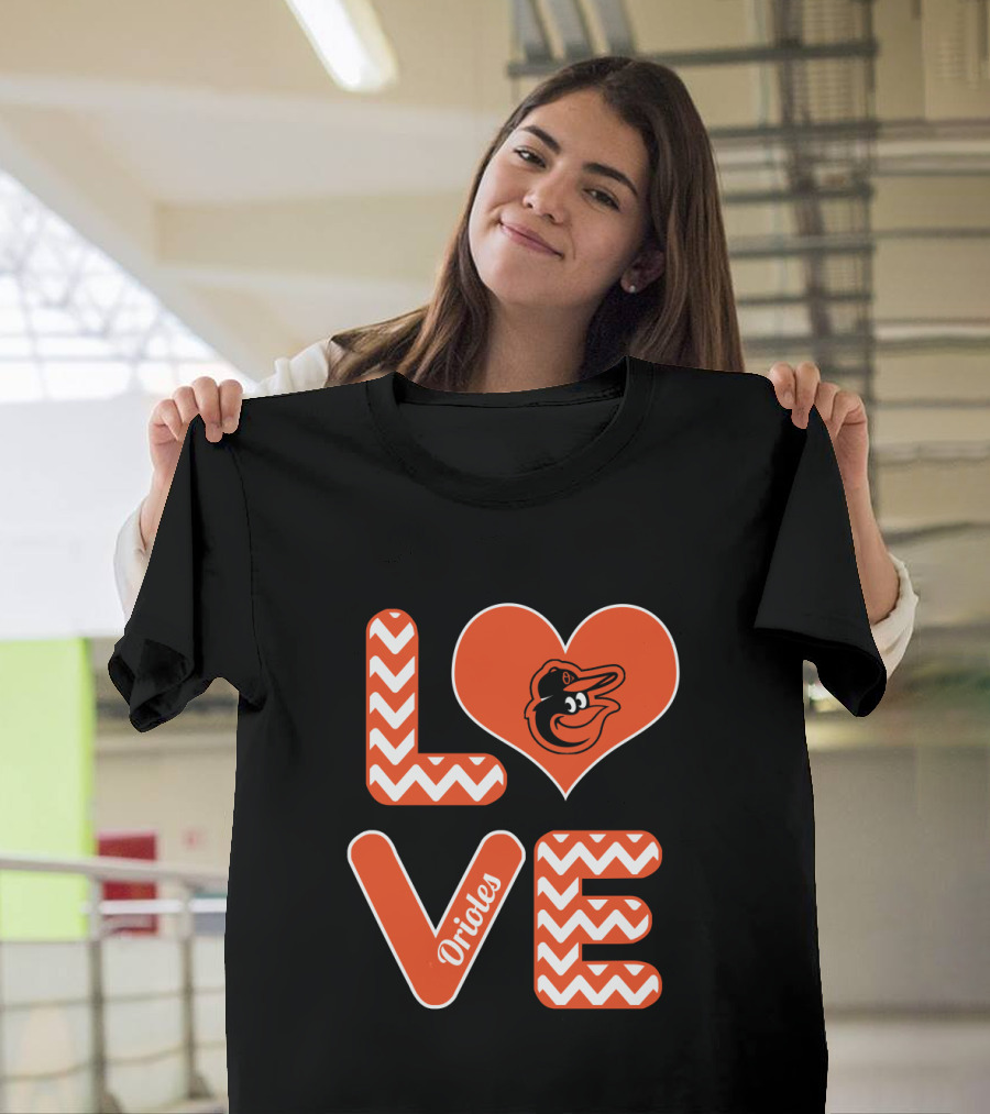 Love Orioles Heart Chevron Pattern Baseball Fans Baltimore T-Shirt