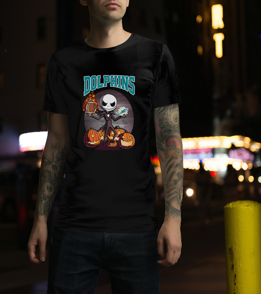Miami Dolphins Jack Skellington Halloween Pumpkin Football Scene T-Shirt