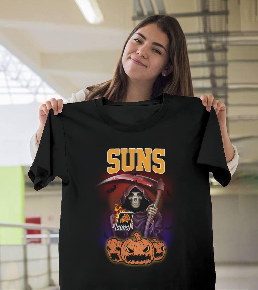 Suns Reaper Halloween Grim Scythe with Pumpkins T-Shirt
