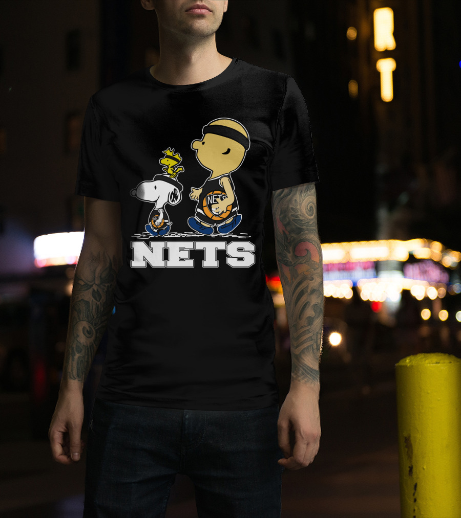 Snoopy And Woodstock Brooklyn Nets Basketball Fans T-Shirt