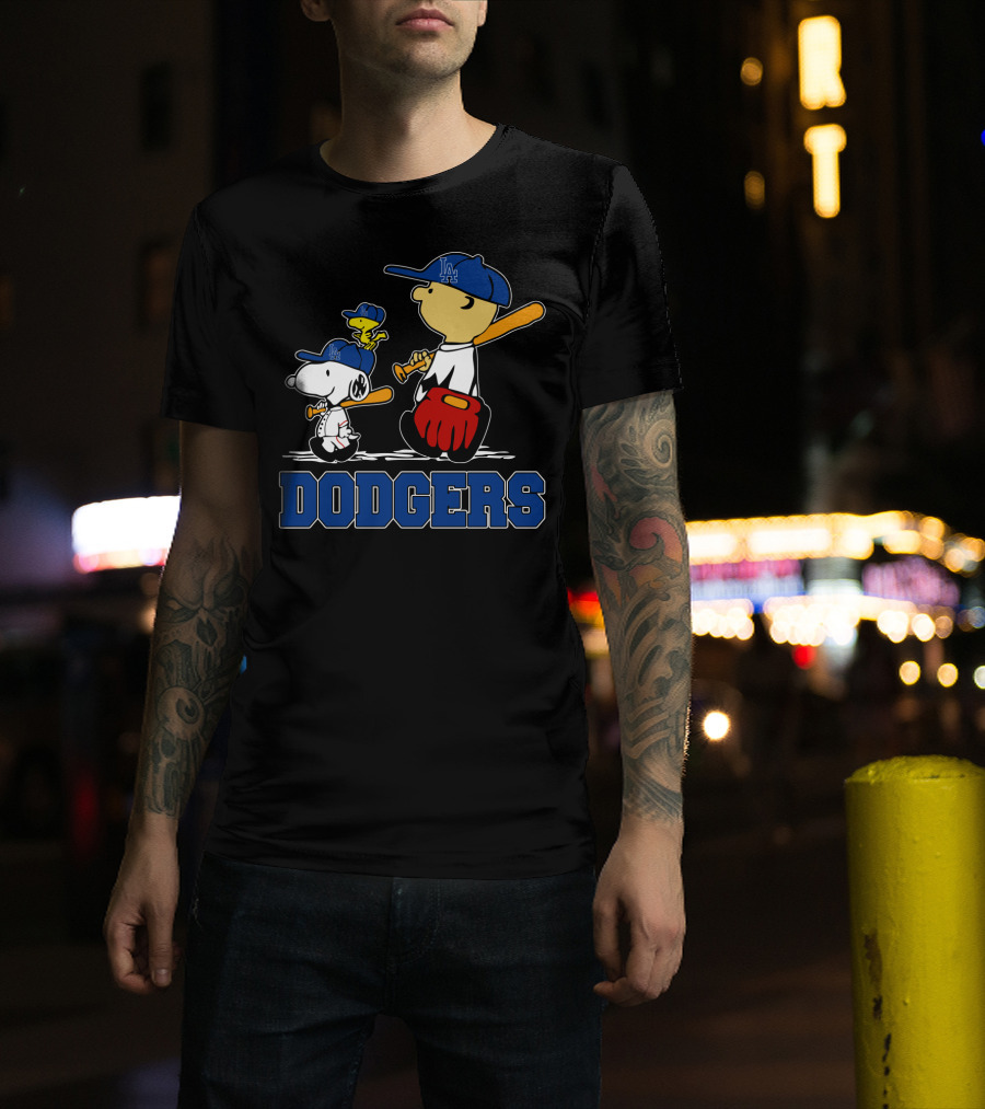 Snoopy Dodgers Fans La Baseball Peanuts Charlie Brown Woodstock T-Shirt