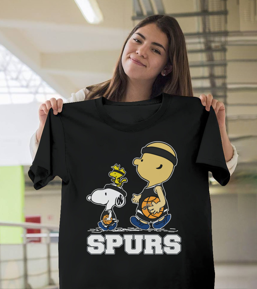 Snoopy Woodstock Basketball San Antonio Spurs Fans T-Shirt