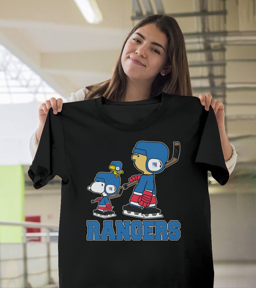 Snoopy And New York Rangers Fans Rangers Ice Hockey Skating With Woodstock And Friend T-Shirt