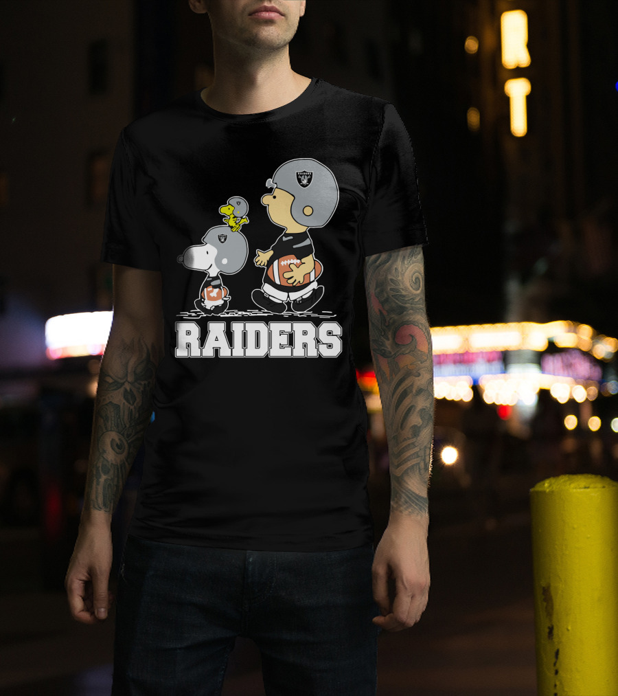 Snoopy Woodstock Charlie Brown Oakland Raiders Fans T-Shirt