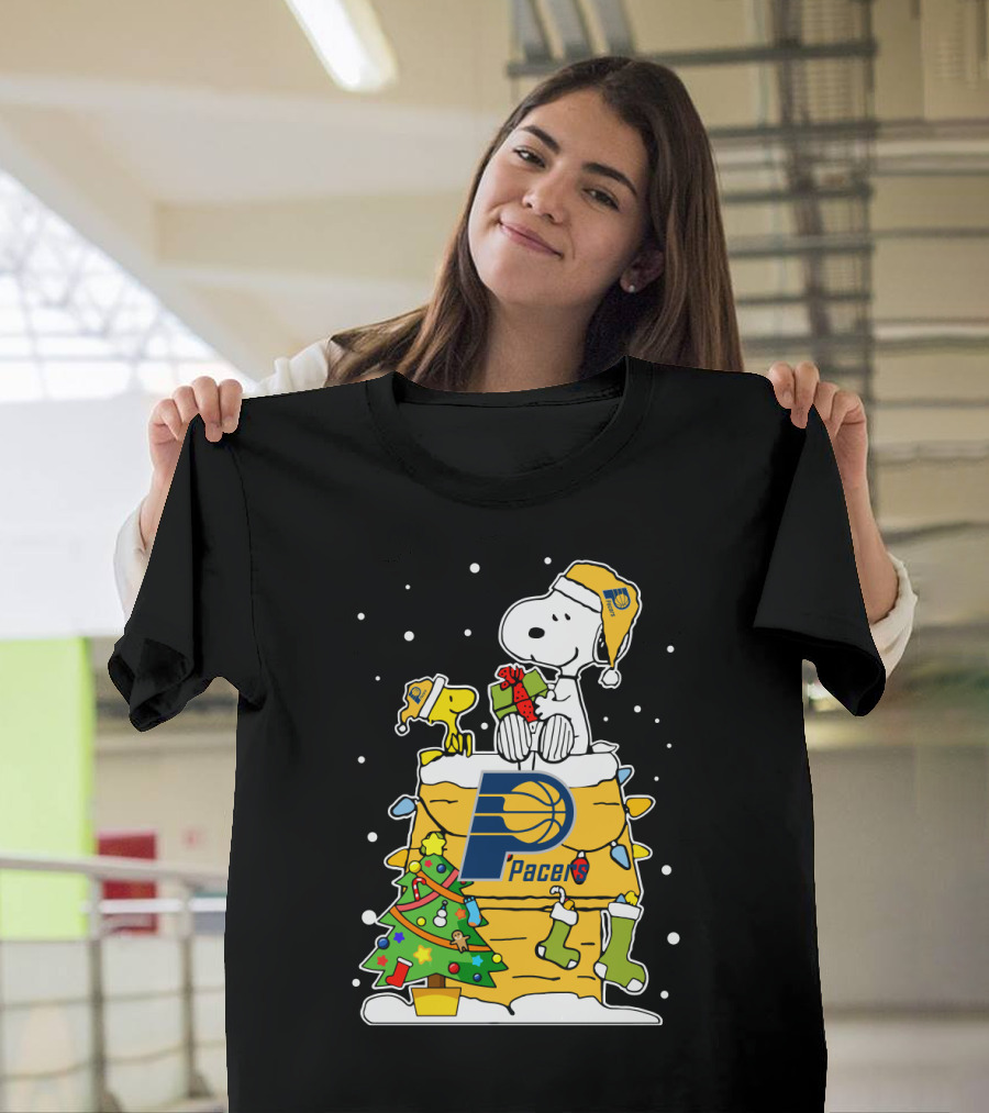 Indiana Pacers Snoopy Christmas Peanuts Lover T-Shirt