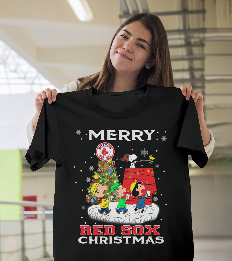 Merry Boston Red Sox Christmas Snoopy Fans Peanuts Holiday Celebration T-Shirt