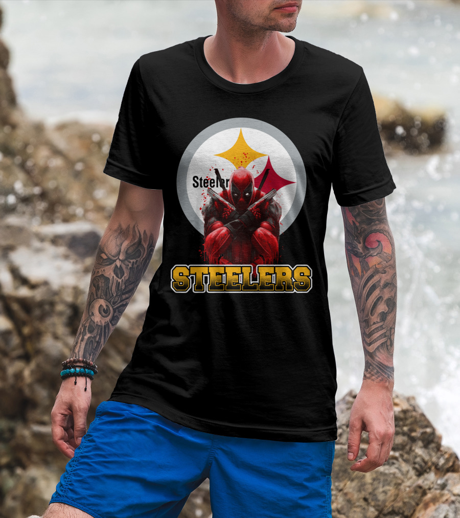 Steelers Deadpool Crossover With Pittsburgh Steelers Logo And Character Pose T-Shirt