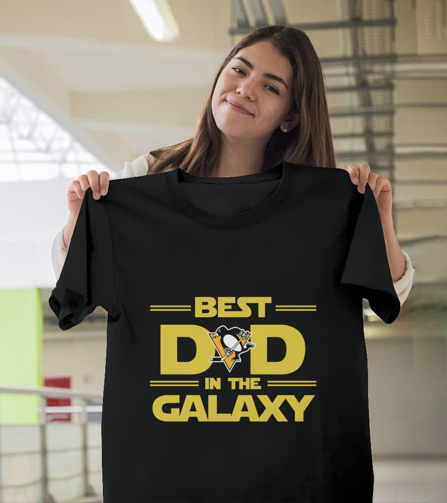Best Pittsburgh Penguins Dad In The Galaxy Hockey Fan Gift T-Shirt