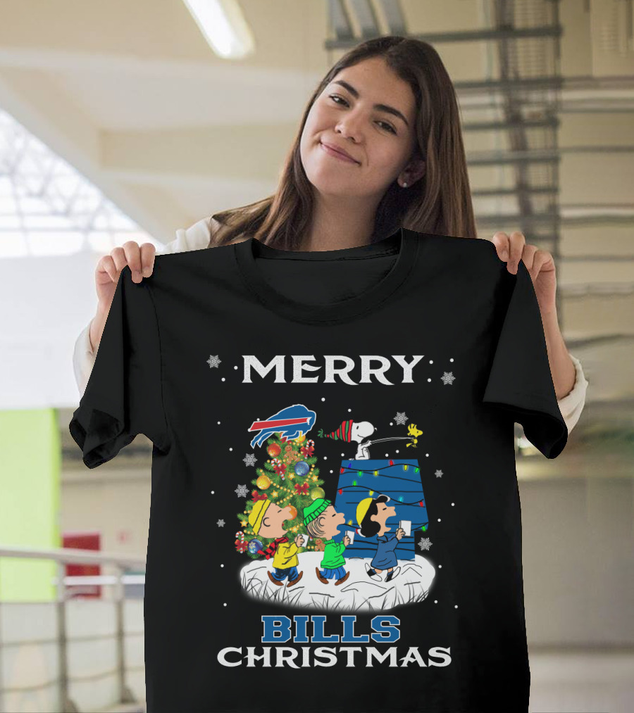 Merry Buffalo Bills Christmas For Snoopy Fans With Peanuts Characters And Tree T-Shirt
