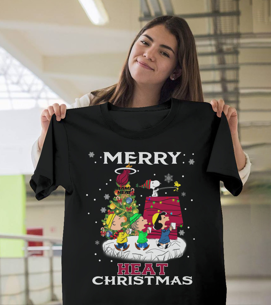 Merry Miami Heat Christmas Snoopy Peanuts Festive T-Shirt