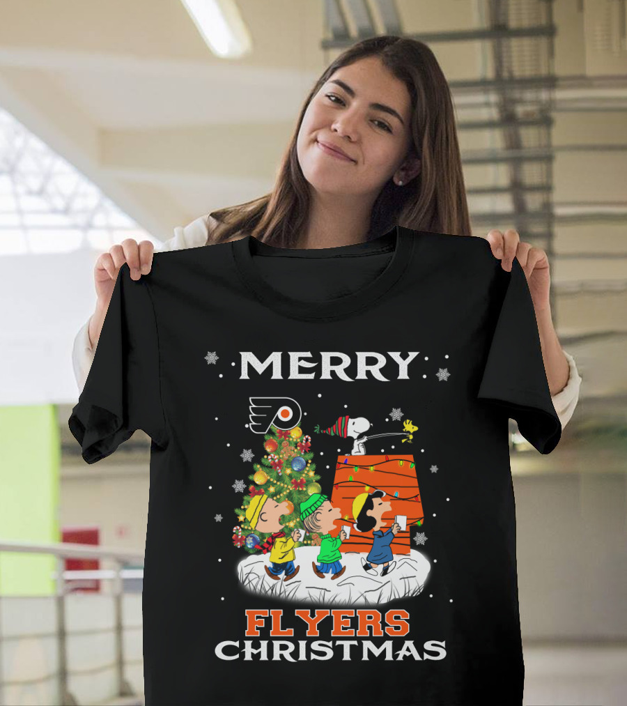 Merry Philadelphia Flyers Christmas Snoopy Peanuts Holiday Celebration Tree Woodstock T-Shirt