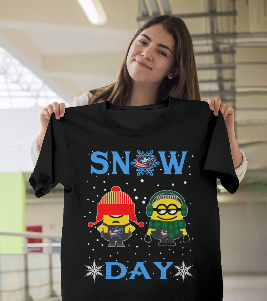Columbus Blue Jackets Snow Day with Minions Wearing Winter Gear T-Shirt
