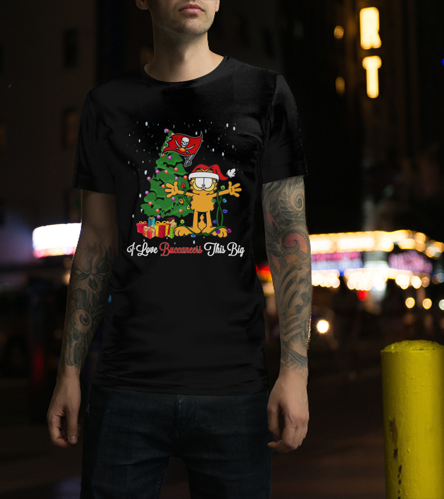 I Love Buccaneers This Big Xmas For Garfield Cat Tampa Bay Buccaneers T-Shirt