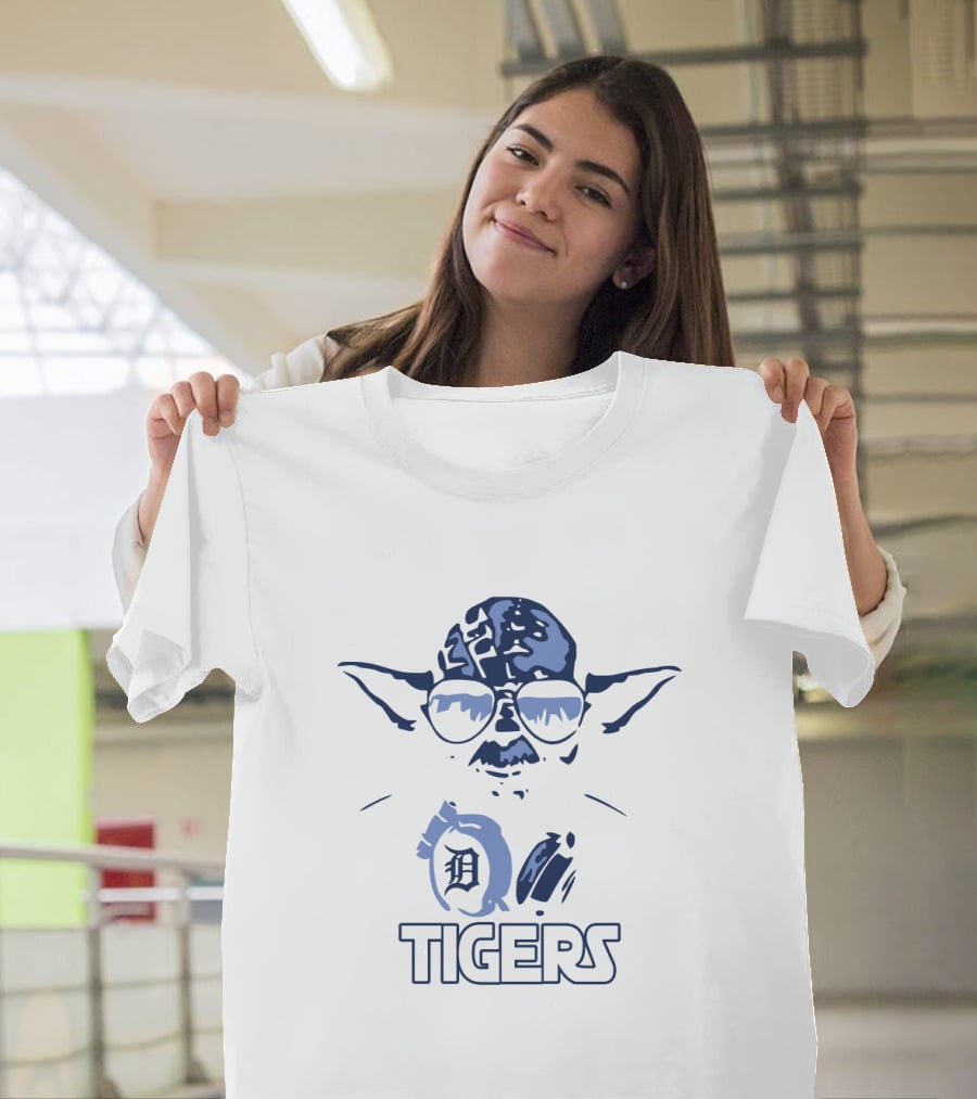 Yoda Star Wars With Detroit Tigers Baseball Logo Fusion T-Shirt