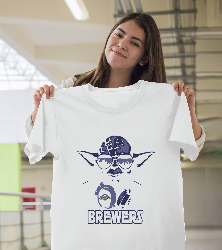 Yoda Milwaukee Brewers Star Wars Fans Iconic Mashup T-Shirt