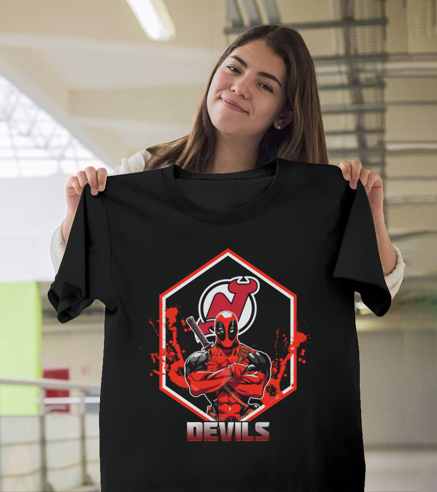 Deadpool Standing With New Jersey Devils T-Shirt