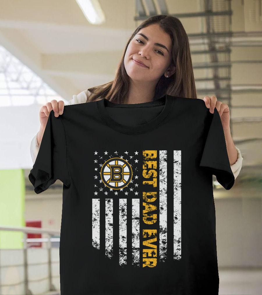 Boston Bruins Best Dad Ever With Vintage American Flag T-Shirt