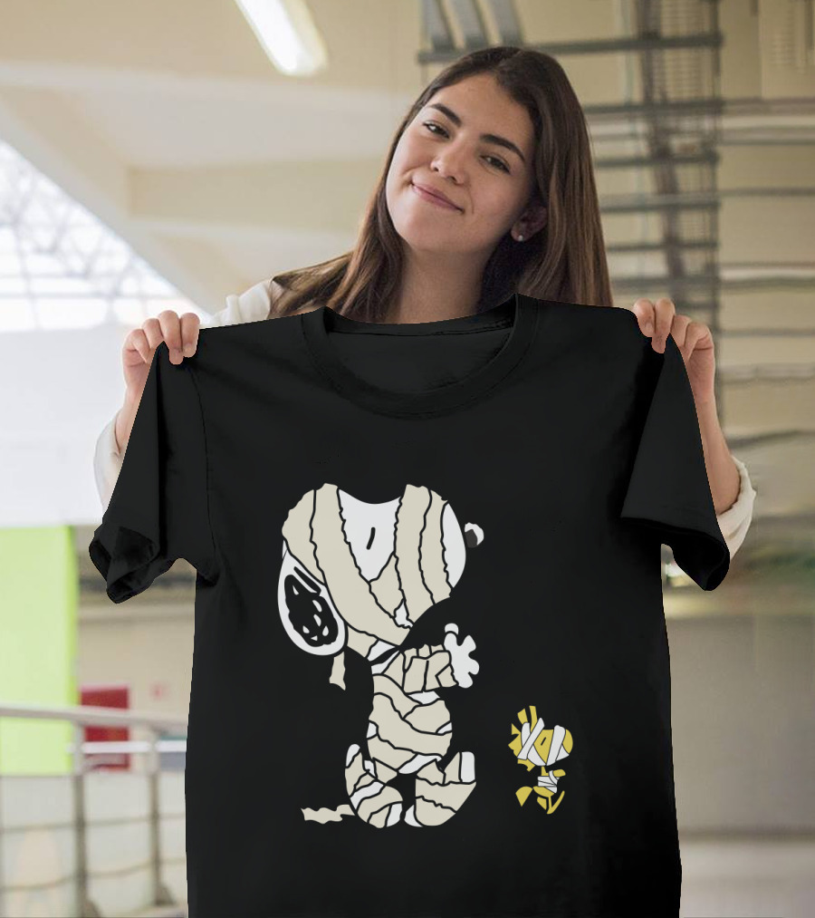 Peanuts Snoopy Mummy Wrapped Woodstock Halloween T-Shirt