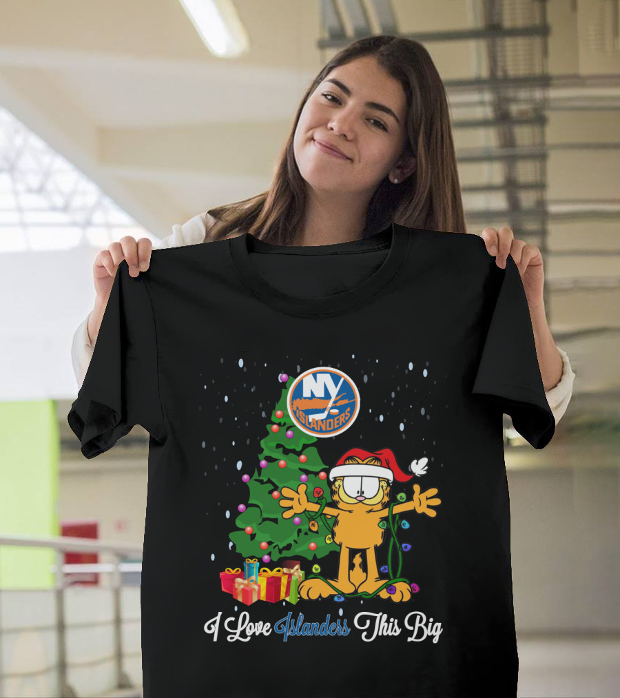 I Love New York Islanders This Big Christmas Tree Santa Hat Presents Garfield T-Shirt
