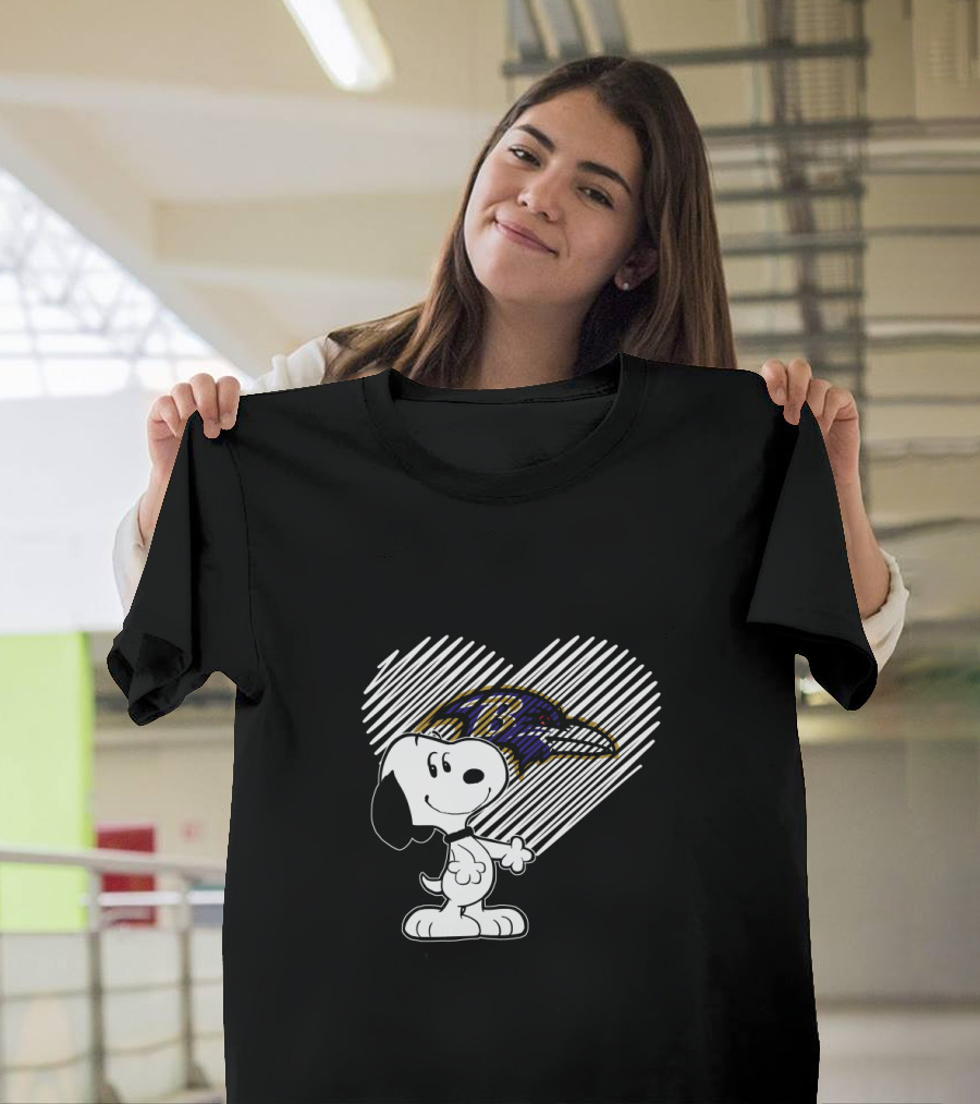 Snoopy Heart Baltimore Ravens Fan Love Ravens Nfl Peanuts T-Shirt