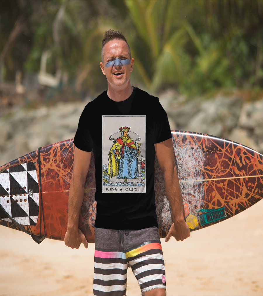 King Of Cups Tarot Card Ruler Element Water Symbolism T-Shirt