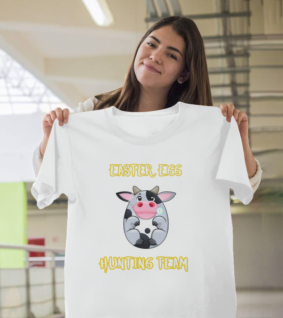 Easter Egg Hunting Team Cow Egg Farmer T-Shirt