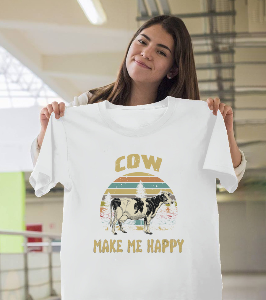 Cow Make Me Happy Retro Vintage Sunset Cow T-Shirt