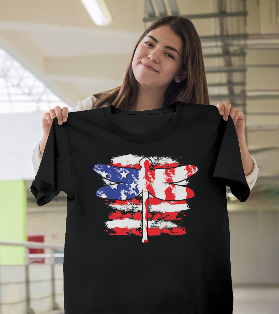 4th of July Patriotic Dragonfly with American Flag Colors T-Shirt