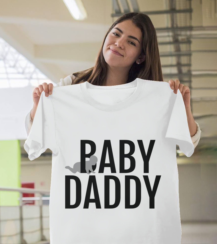 Baby Daddy Silhouette With Crawling Baby Image T-Shirt