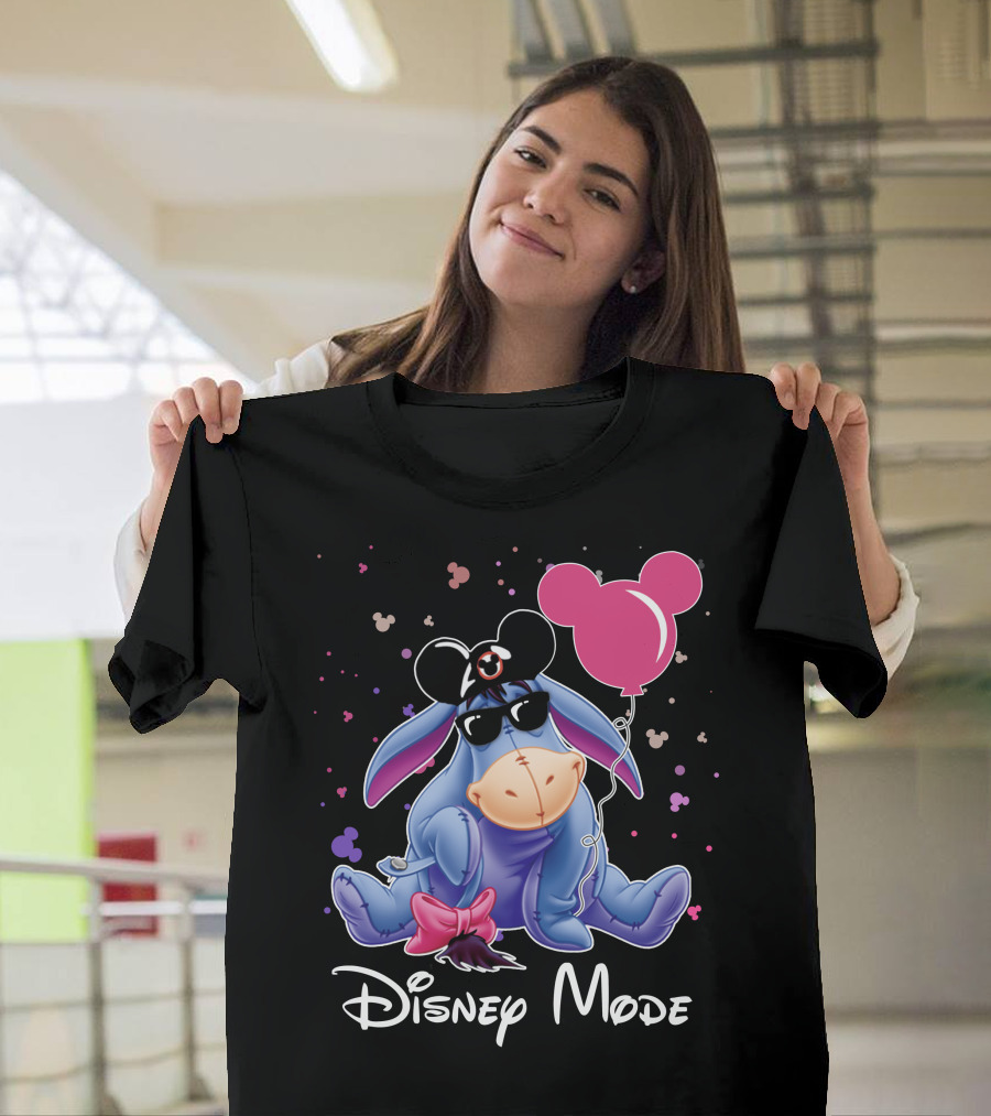 Disney Mode Eeyore With Mickey Balloon And Sunglasses T-Shirt