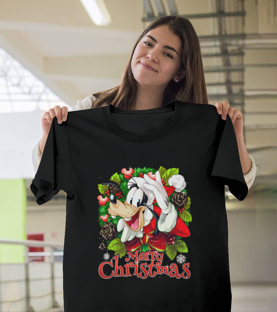 Goofy Merry Christmas Wreath Santa Hat Pinecones Snowflakes and Holly T-Shirt