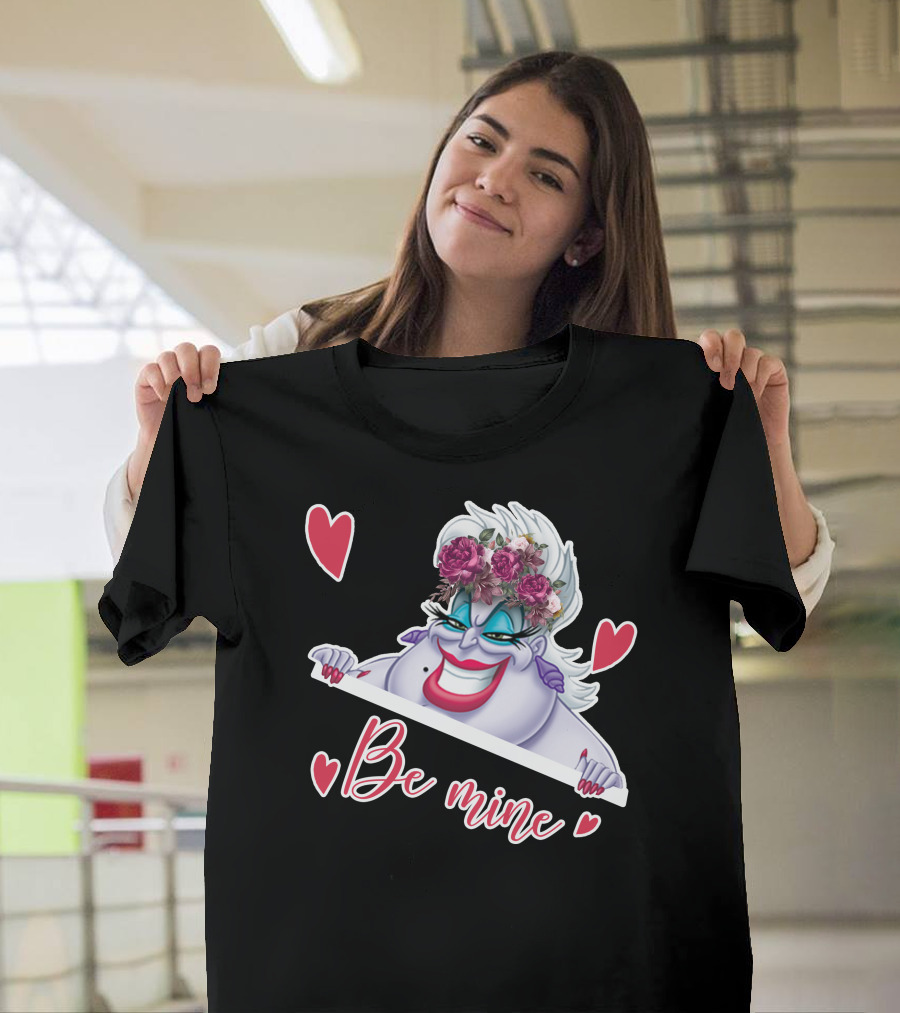 Ursula Be Mine Floral Heart T-Shirt