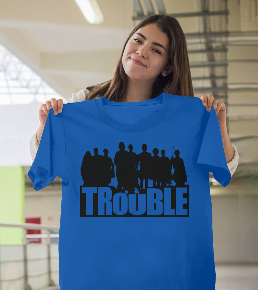 TROUBLE Silhouettes Ensemble T-Shirt