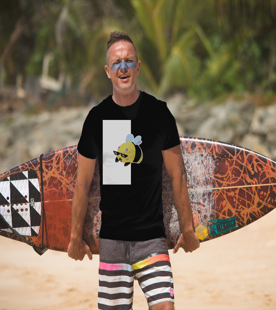 Tubbo And Ranboo Cool Bee Sunglasses Black And White Background T-Shirt