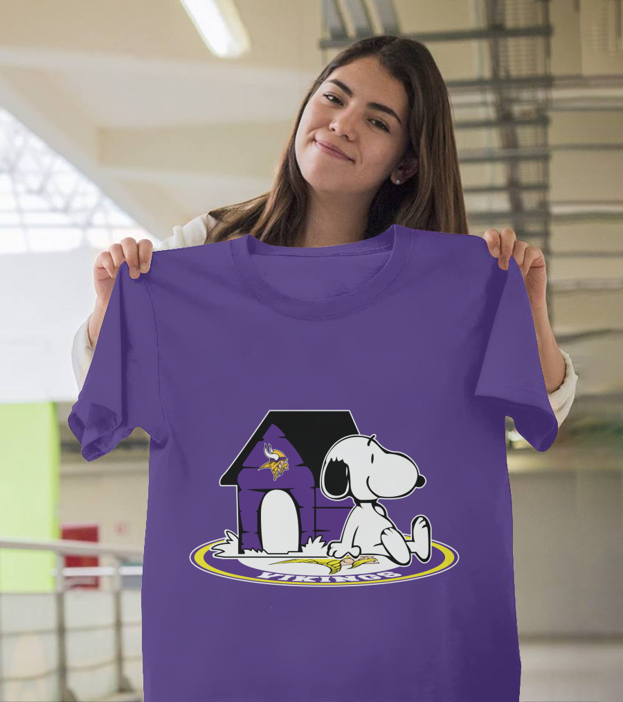 Snoopy Minnesota Vikings Football Fan Now And Forever T-Shirt