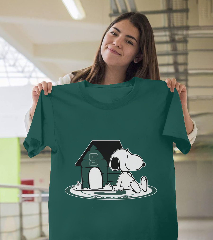 Michigan State Spartans Fan Now And Forever Snoopy Peanuts Doghouse T-Shirt