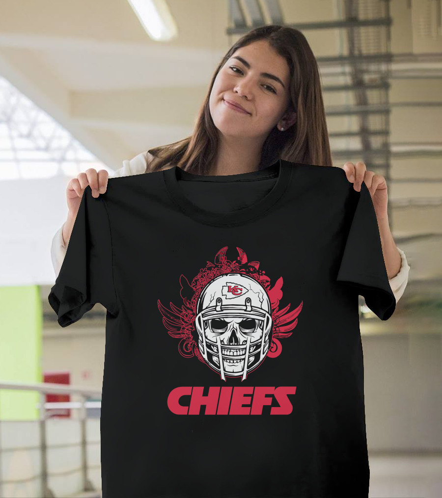 Kansas City Chiefs Skull Helmet T-Shirt